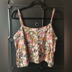 Natural life cropped tank